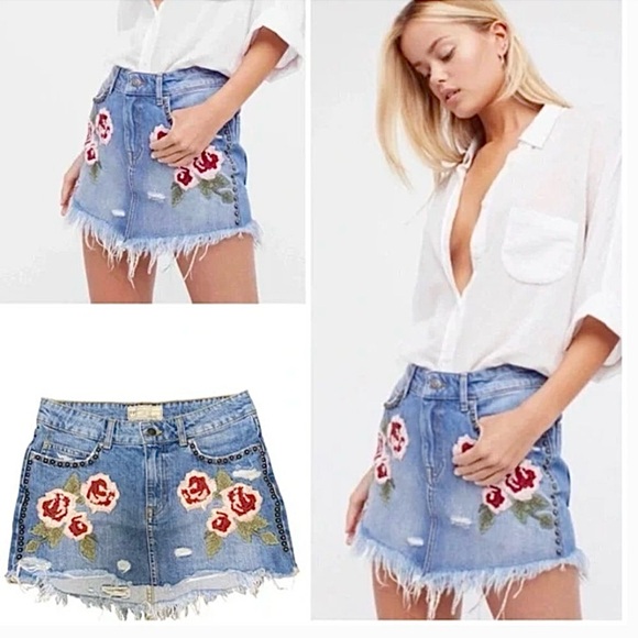 Free People Dresses & Skirts - Free People Embroidered Jean Skirt Mini Blue Denim Size 25